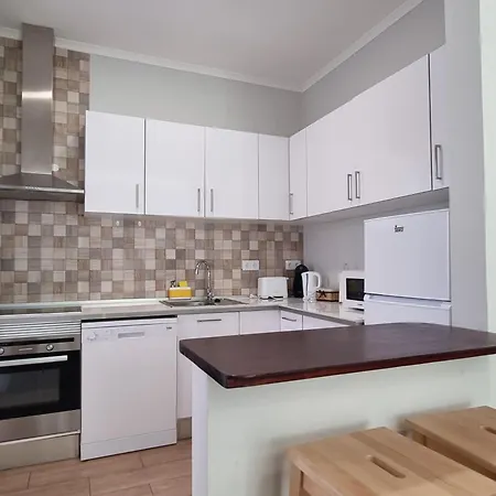 7 Apartment *