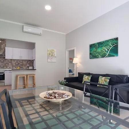 Apartment 7