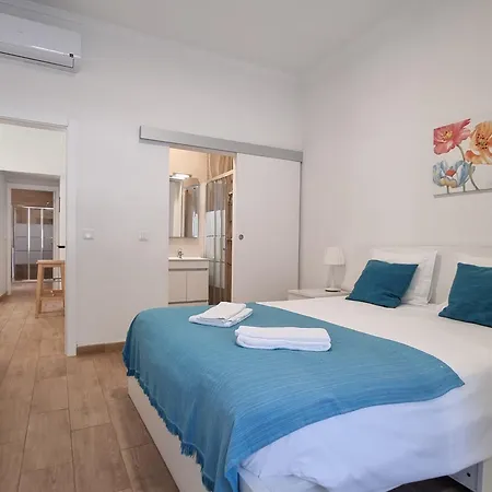 Apartment 7 *